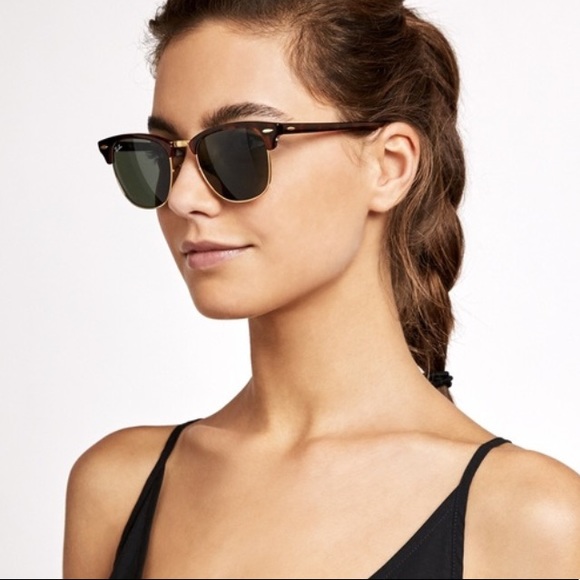 Black Ray Ban Clubmaster Classic Sunglasses - Picture 3 of 9